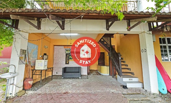 Kampung Sura Masjid Hotel | Budget-Friendly Stay at OYO 90601 Sabacraft & Lodge