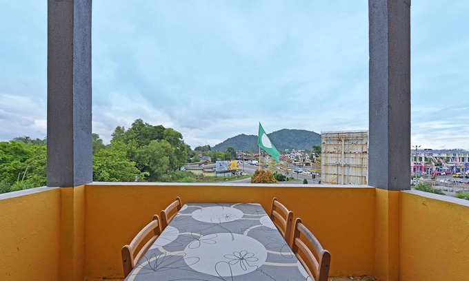 Kampung Telaga Papan Hotel | Budget-Friendly Stay at OYO 90672 De Paradise Turtle Hotel