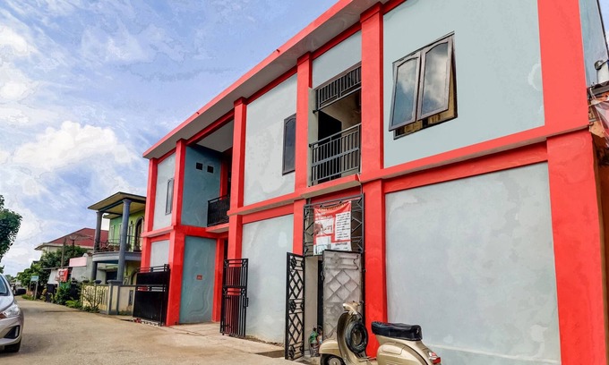 Jambi Hotel | OYO 91021 Steze Kost & Guest House Syariah