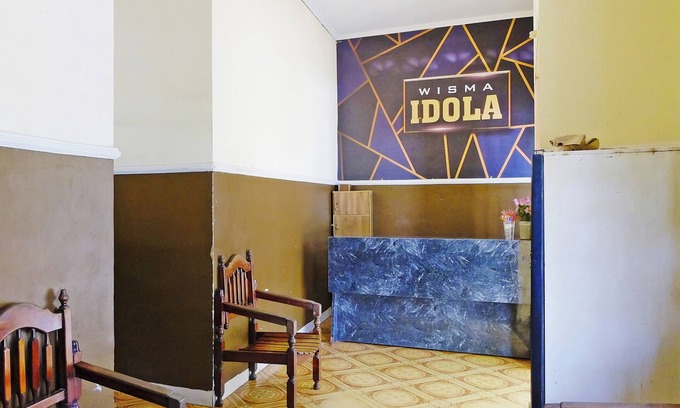 Palopo Hotel | Budget-Friendly Stay at Oyo 91538 Wisma Idola Palopo