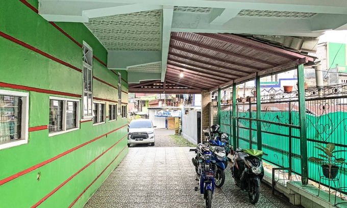 Sulawesi Hotel | Budget-Friendly Stay at OYO 91757 Surya Hotel with Breakfast