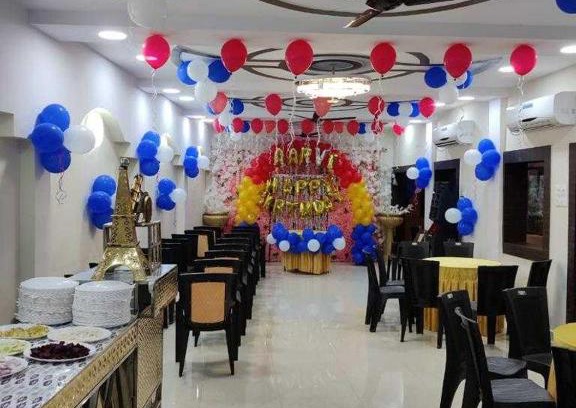 Narsimhapur Hotel | Family-Friendly OYO 92654 Hotel Om Palace - Rated 9/10