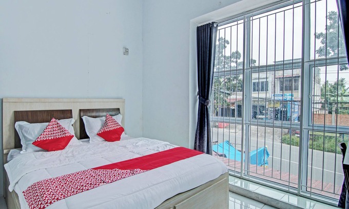Kampar Hotel | Budget-Friendly Stay at OYO 92800 Lestari Baru Syariah