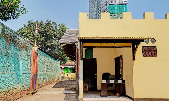 Cileunyi Hotel | Family-Friendly Stay at OYO 93224 Fj Guest House
