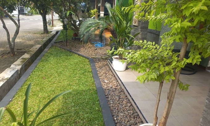 Banyumas Hotel | Budget-Friendly OYO 93892 Homestay Koe Syariah with Breakfast