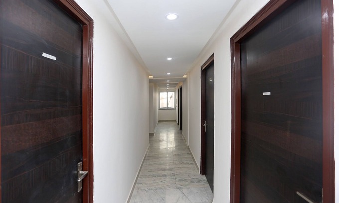 Gorakhpur Hotel | Relax at OYO Flagship 18533 Tulip Inn with Breakfast Included