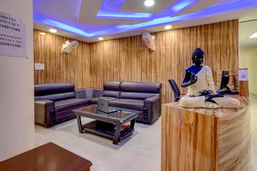 Patna Hotel | Budget-Friendly OYO Flagship Hotel The Nine's with Breakfast