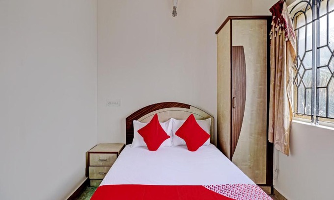 Bengaluru Hotel | Unathi Boarding: Guest Rated 10/10 with Breakfast Included