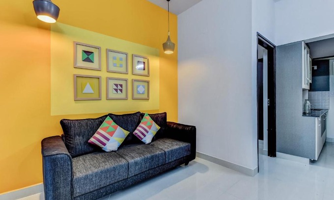Krishnarajapura Apartment | Cozy OYO Home 82404 Studio in Kr Puram with Kitchen