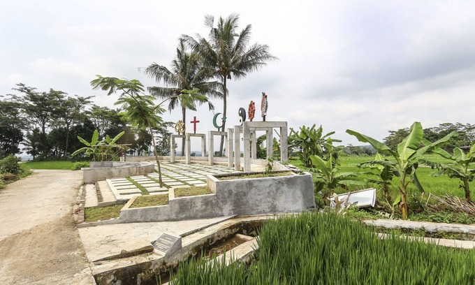Semarang Hotel | Discover OYO Homes 91151: Family-Friendly Retreat