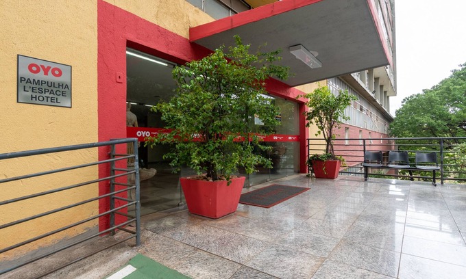 Sao Francisco Hotel | Budget-Friendly OYO Hotel L'Espace - Breakfast Included