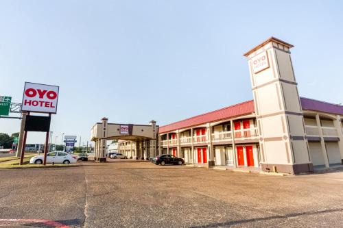 Tyler Hotel | Budget-Friendly OYO Hotel Tyler with Pet-Friendly Amenities