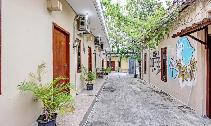 Rembang Hotel | Guest Rated 10/10: OYO Life Mr Brown Homestay Awaits