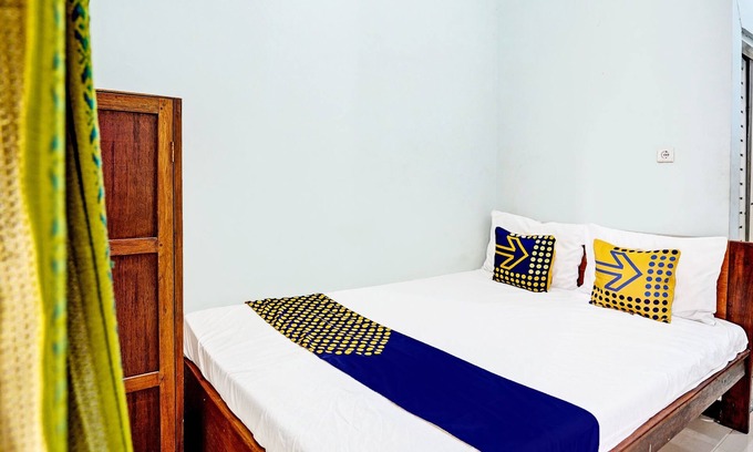 Subang Hotel | Discover OYO 93841 Panorama Dewi: Family-Friendly Retreat