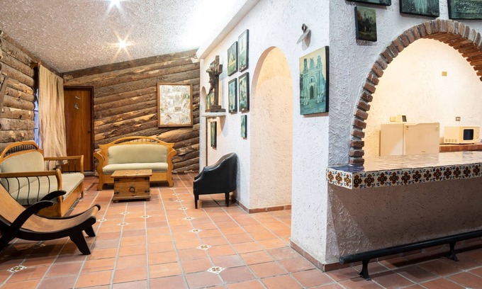 Cuetzalan del Progreso Hotel | Cozy OYO Posada Astrud: Pool, Spa & Family-Friendly Fun