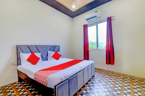 Vrindavan Hotel | Family-Friendly Stay at OYO Priyakant Ju Palace