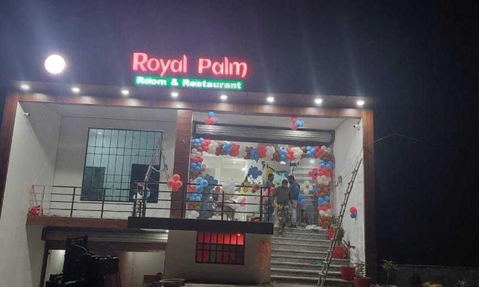 Aligarh Hotel | Family-Friendly Getaway at OYO Royal Palm Hotel