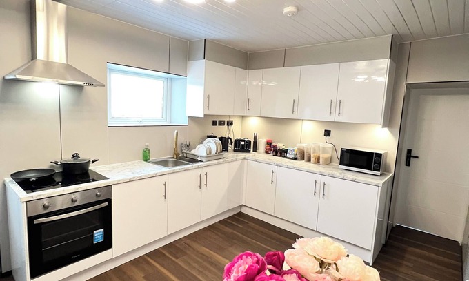 Pembroke Dock House | Welsh Holiday Accommodation with Spa and Family-Friendly Perks