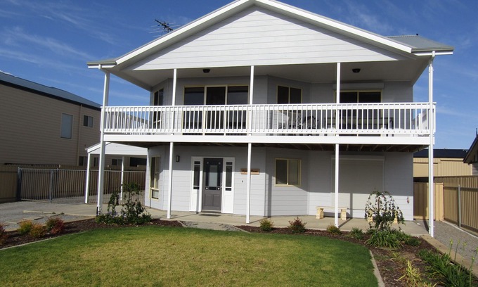 Dalrymple House | Oyster Views: Breathtaking Sea Views from Your Balcony