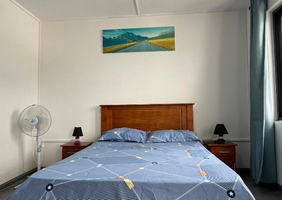 Beau Bassin - Rose Hill Apartment | Stylish Oz Residence: Family-Friendly Retreat in Beau-Bassin