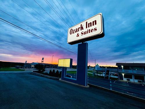 Osage Beach Hotel | Inviting Ozark Inn and Suites: Oceanfront Getaway Awaits