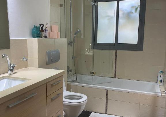 Givat Shmuel House | Discover OZi HOUSE: Perfect for Families and Pets