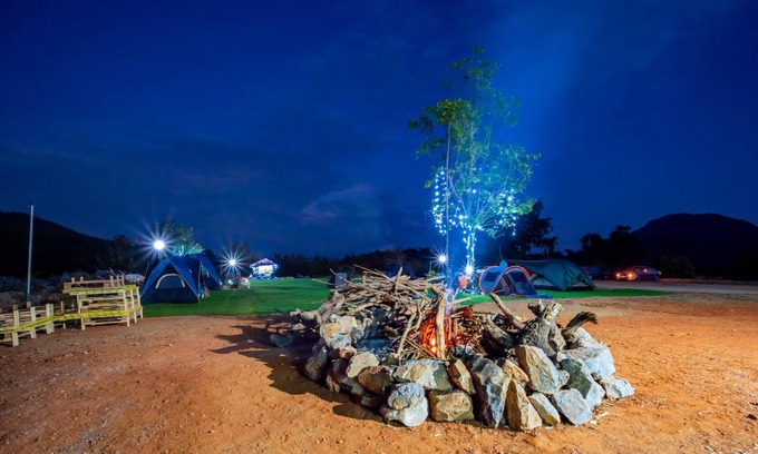 Nong Nam Daeng Hotel | Discover Ozone Tented Camp: 10/10 Starry Getaway
