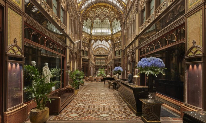 Inner City Budapest Hotel | Experience Párisi Udvar Hotel Budapest: 5-Star Guest Rated Gem