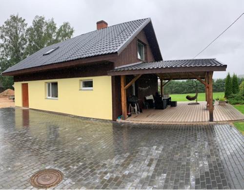 Polva County House | Top-Rated Pähna külalistemaja with Hot Tub & Accessibility