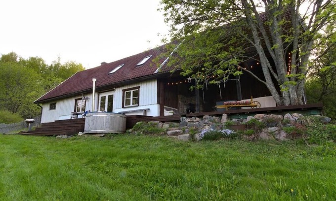 Kambja Villa | Family-Friendly Retreat at Päikeseraja talu with Pets Welcome