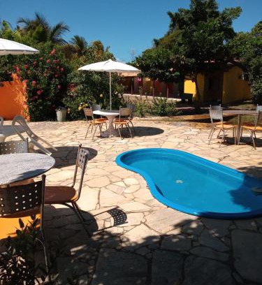 Estancia Ski Chalet | Pet-Friendly Pé de Mato Chalé with Ocean Views & Pool
