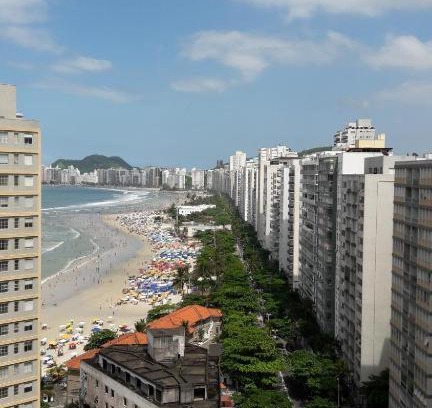 Morro do Maluf Apartment | Relax at PÉ NA AREIA with Beach Service & Stunning Views