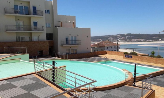 Foz do Arelho Apartment | Idyllic Pé na Praia da Foz with Oceanfront Pool Oasis
