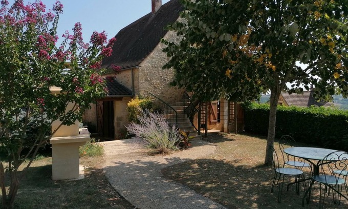 Daglan Cottage | Gite Daglan: Family-Friendly Stay with Pool & Breakfast