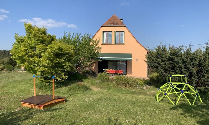 Plazac Cottage | Périgord Retreat: 4-bedroom house, terrace, garden, pets welcome, near Sarlat
