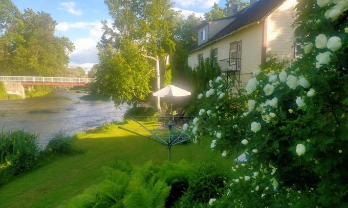 Poltsamaa Apartment | Waterfront Lonny Apartment in Põltsamaa with Great Amenities