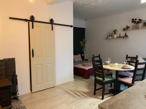 Ligatne Apartment | Pet-Friendly Pērles: Rated 9.2/10 for Family Comfort