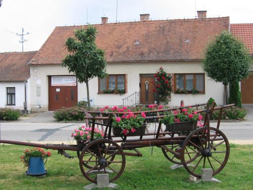 Sakvice House | Family-Friendly Stay at Půjčovna a ubytování pod Pálavou