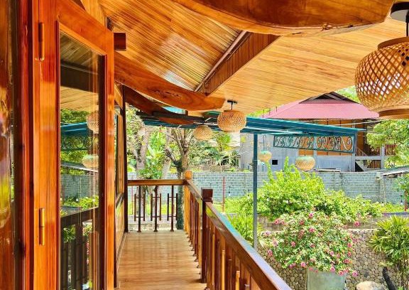 Nghia Lo House | Relax at Pơ Mu Homestay with Pool & Hot Tub Amenities