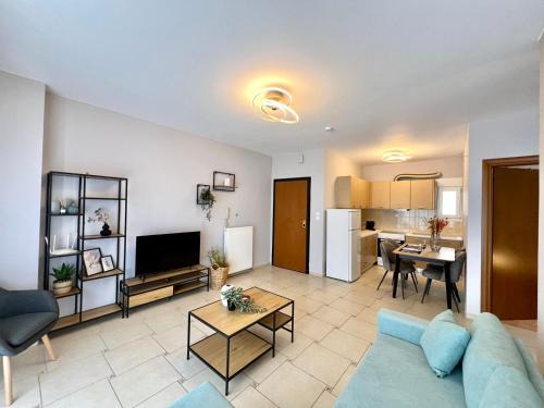 Nea Michaniona Apartment | Top-Rated P Deluxe Suites Β4 - Family-Friendly Comfort
