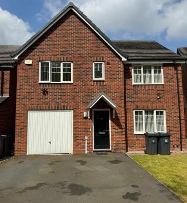 Edgbaston House | Family-Friendly P&F Edgbaston in Birmingham, UK