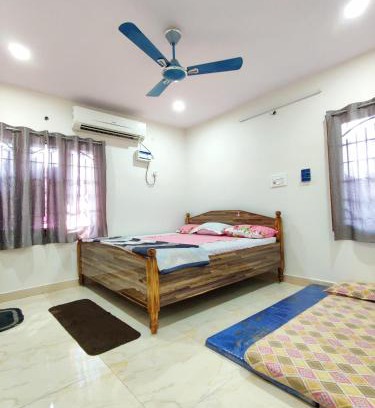 Pithapuram House | Guest Rated 9.3: P V J Residency Home Stay with Kitchen