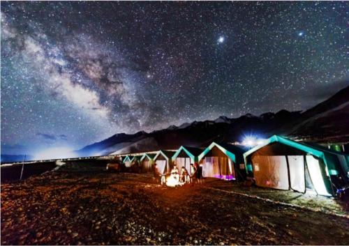 Spangmik Bed & Breakfast | Budget-Friendly Retreat at P3 Camp Pangong with Breakfast