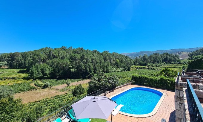 Lapa Villa | Elegant Paço AL: Family-Friendly 4-Star Retreat with High Ratings