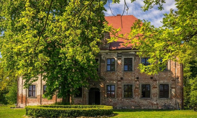 Paczkow Apartment | Family-Friendly Retreat at Pałac Heymanna - Oficyna