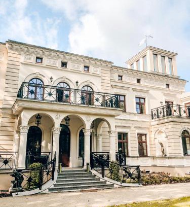 Gniewkowo Resort | Discover Pałac Wierzbiczany: Oceanfront Spa Retreat