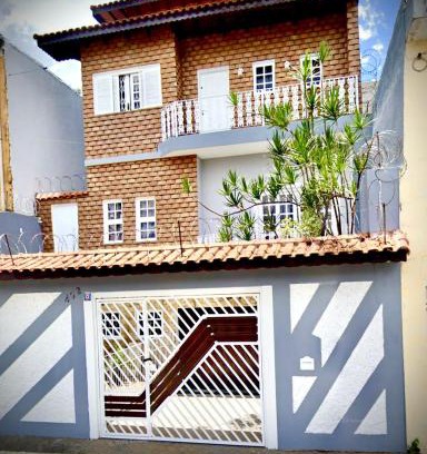 Penha de Franca House | Convenient Stay at Linda Casa na Penha near Metro & Shopping