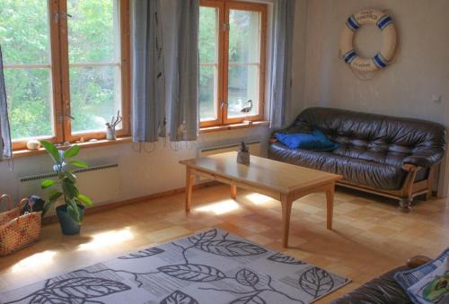 Suuresadama House | Relax at Paadi Puhkemaja: 4-Star Oceanfront Retreat