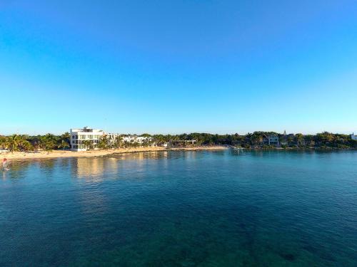 Paamul Hotel | Paamul Hotel: Oceanfront Retreat with Private Beach Access