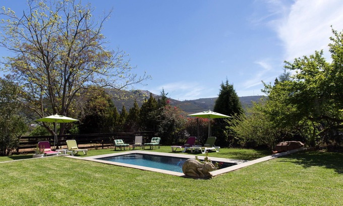 Paarl House | Discover Paarl Nuwerus Lodge: Family-Friendly Retreat